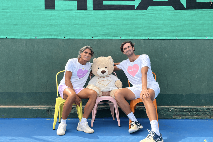 /upload/strapi-obrazky/Amor_e_Paz_Pepe_Imaz_with_Marko_Djokovic_fefbdab803.png